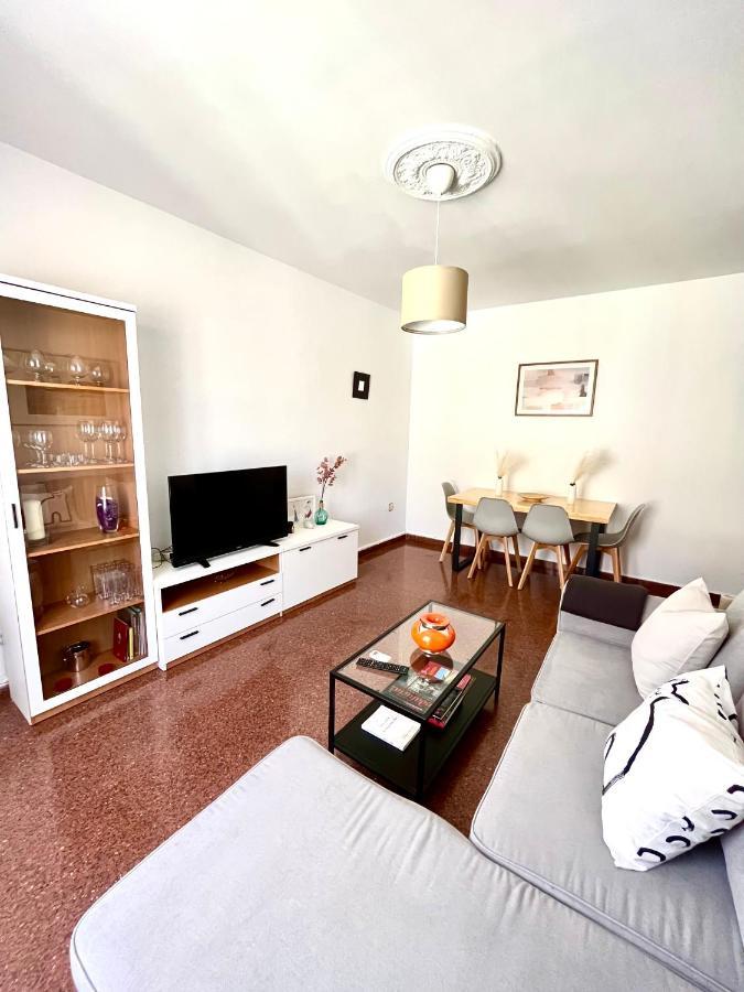 Vera Apartment, Acogedor Y Tranquilo En El Corazon De La Ciudad อันเตเกรา ภายนอก รูปภาพ