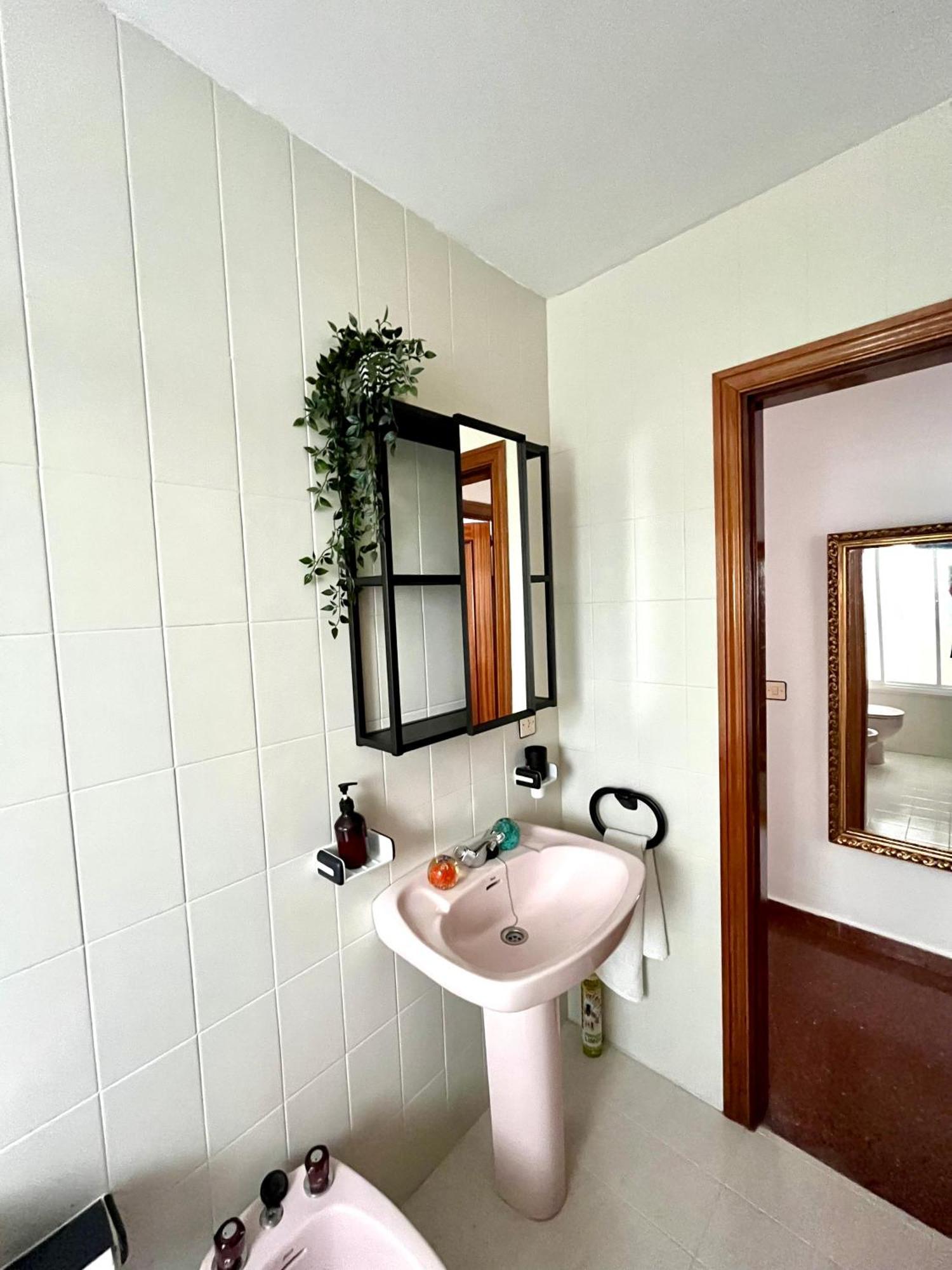 Vera Apartment, Acogedor Y Tranquilo En El Corazon De La Ciudad อันเตเกรา ภายนอก รูปภาพ